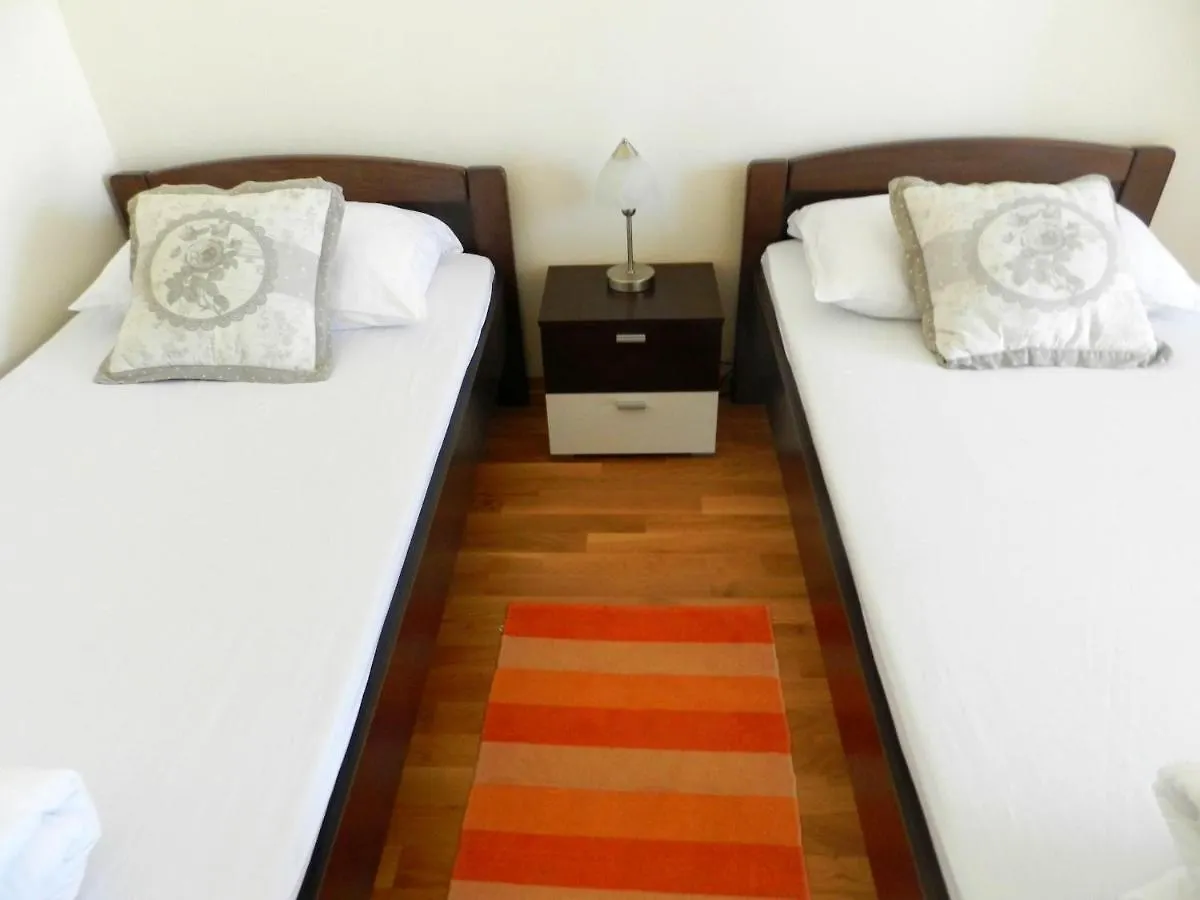 Apartment Girasole Premantura Croatia